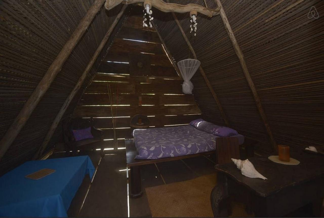 Hostal Pachamama Isla de Canas ภายนอก รูปภาพ