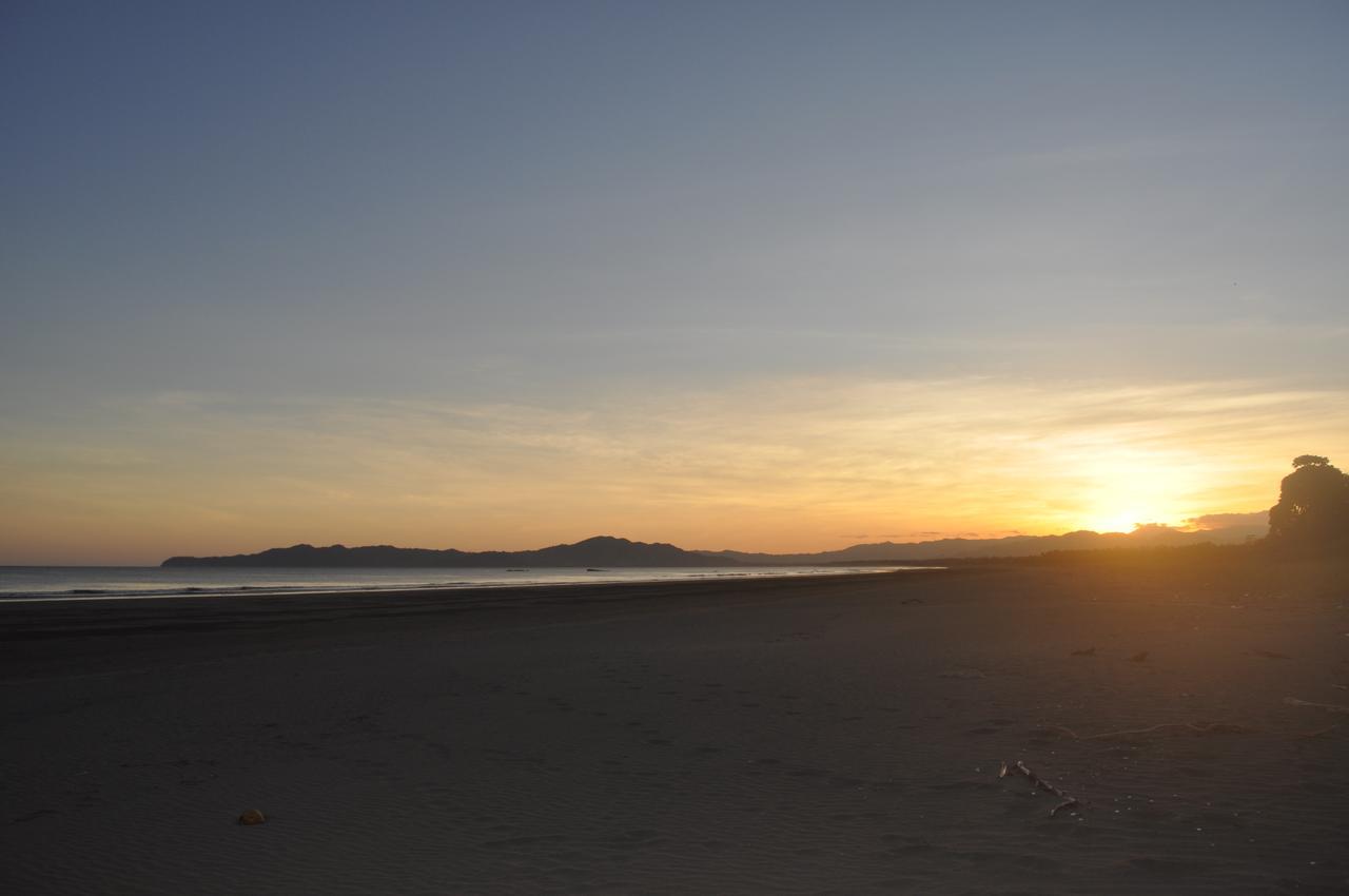 Hostal Pachamama Isla de Canas ภายนอก รูปภาพ